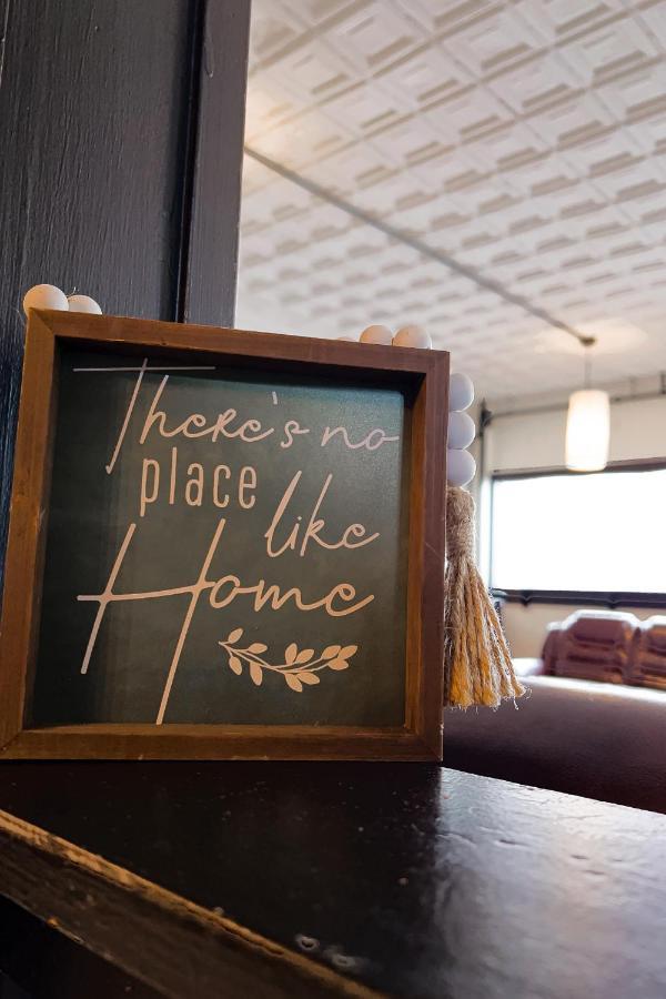The Pub- 8Br Free Parking, Minutes From Falls & Casino Niagara Falls Exterior foto