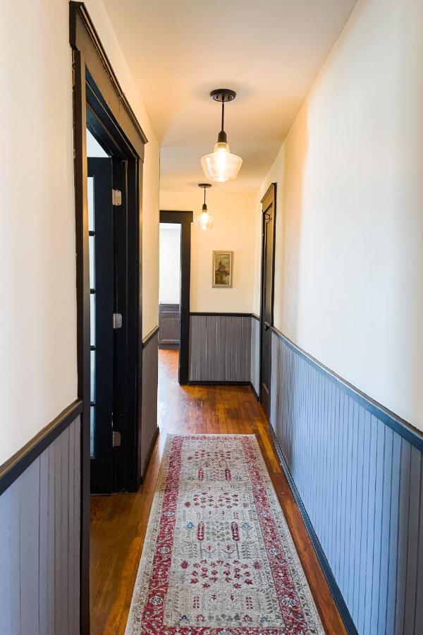 The Pub- 8Br Free Parking, Minutes From Falls & Casino Niagara Falls Exterior foto