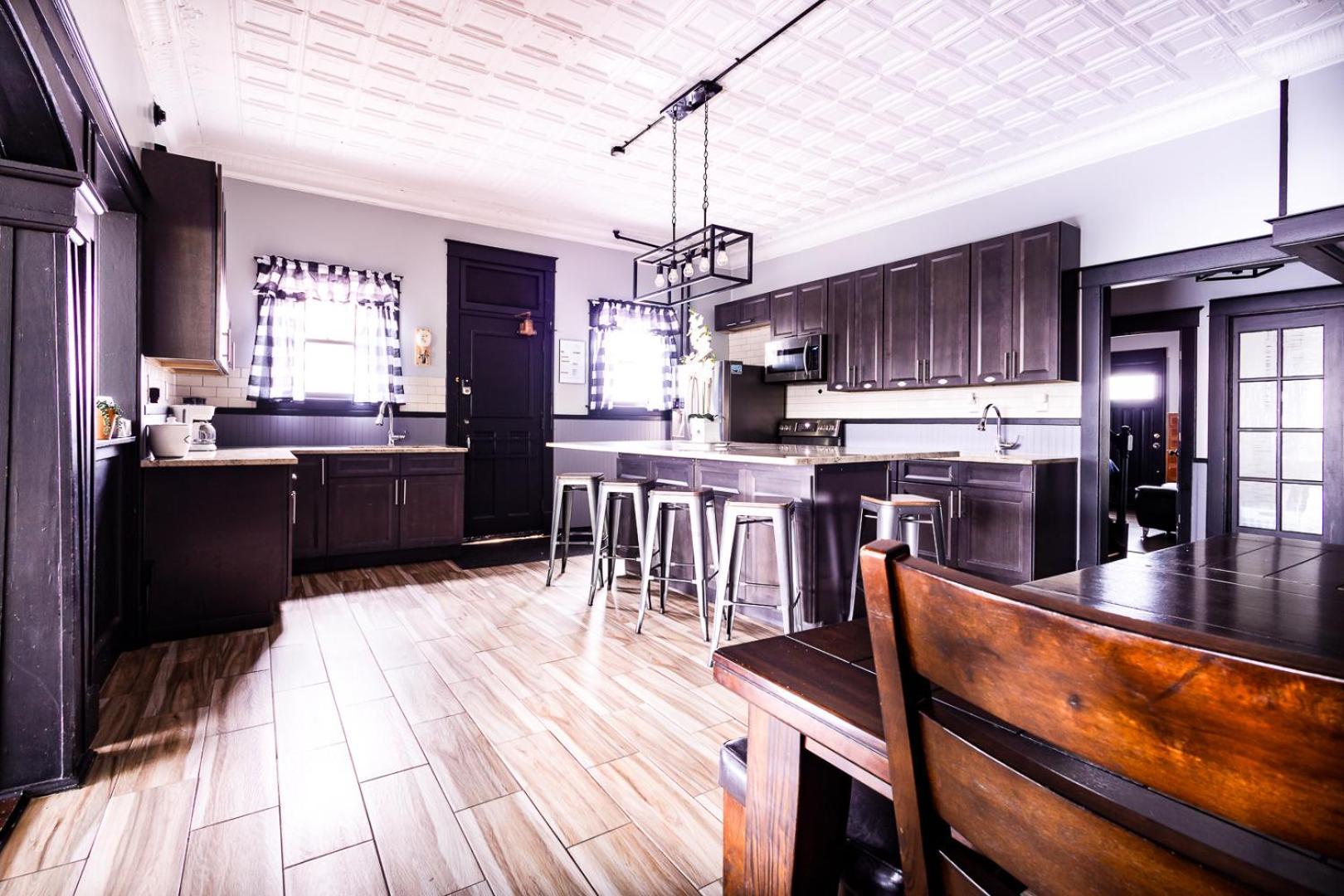 The Pub- 8Br Free Parking, Minutes From Falls & Casino Niagara Falls Exterior foto